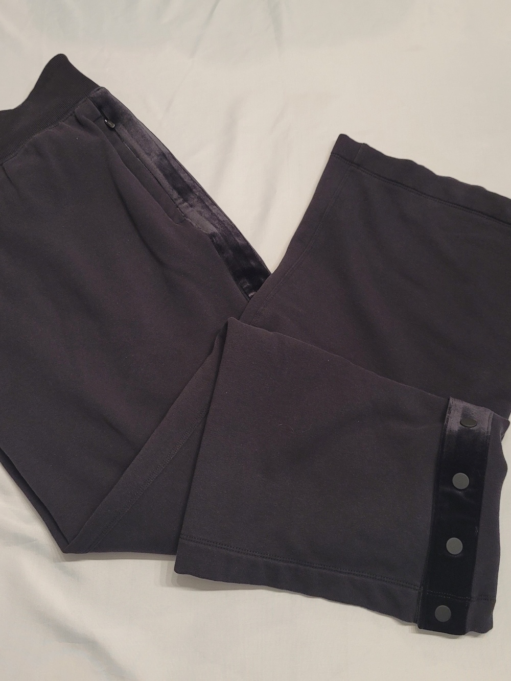 Athleta Wide Leg Fleece Pants Velvet Stripe Snap Hem Black M